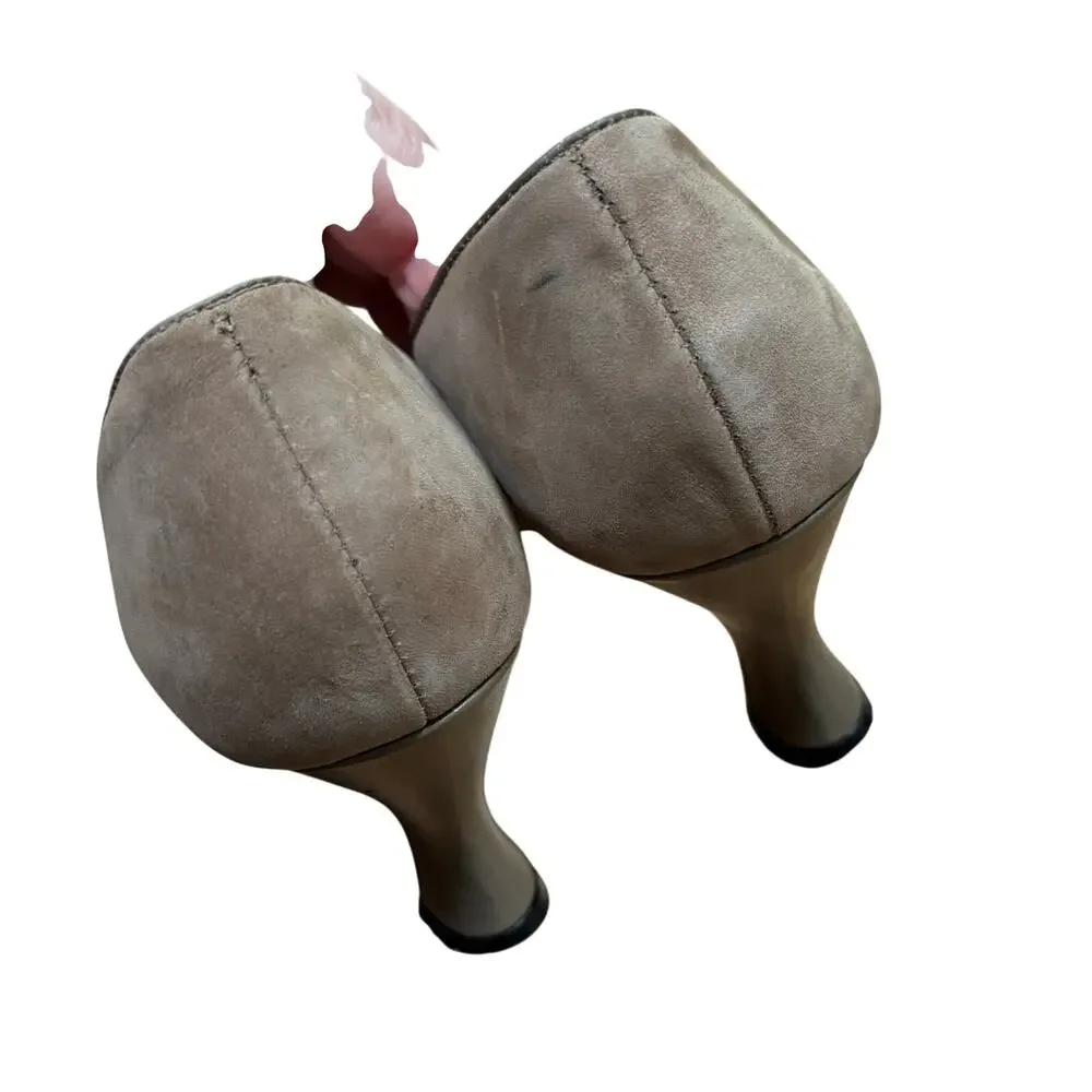 Vintage Royal Studio brand pumps spool heels 8.5M nude suede leather shoes bows